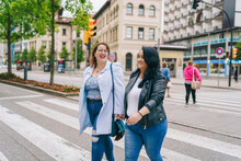 Two Curvy Girls In Town