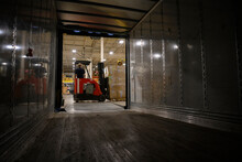 Moving Freight With Forklift 