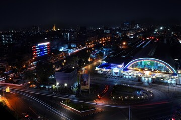 Canvas Print - night traffic on the bridge