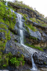  初夏の能登半島・曽々木海岸の垂水の滝