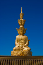 China, Sichuan, Emeishan City, Golden Statue Of Samantabhadra At Summit Of Mount Emei