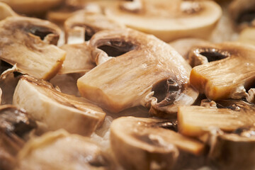 Canvas Print - Thinly sliced mushroom rice, stone pot rice