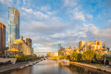 Australia, Melbourne, Victoria, Yarra River Canal In Southbank