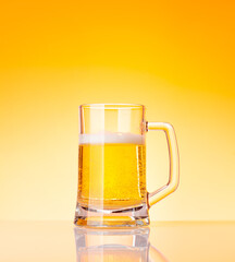 Canvas Print - Glass with beer