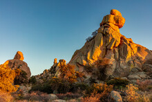Jumbled Granite Boulders At Council Rocks In The Dragoon Mountains In The Coronado National Forest, Arizona, USA