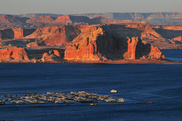 Wall Mural - Sunset view of Wahweap Marina and the buttes and mesas around Lake Powell, over the border in Utah, from the Wahweap Overlook, near Page, Glen Canyon National Recreation Area, Arizona, Southwest USA