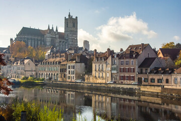 Wall Mural - auxerre en automne