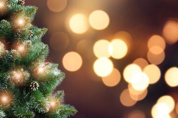 Poster - Decorated Christmas tree and bokeh background