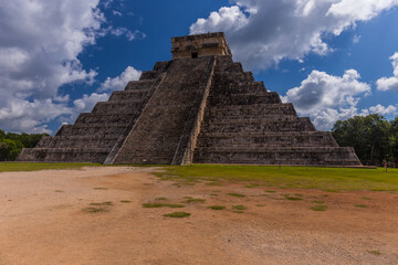 Sticker - Mayan Ruin Chichen Itza Mexico