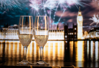 Sticker - champagne glasses and Big Ben in background New Year's eve in London