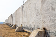 Fencing Of Construction Site From Reinforced Concrete Slabs For The Period Of Construction Of Buildings And Structures