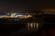 Gäubodenstadt Straubing Panorama bei Nacht mit Lichtern und Abendrot