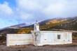 Kleine Bergkirche im Hochland der griechischen Insel Andros