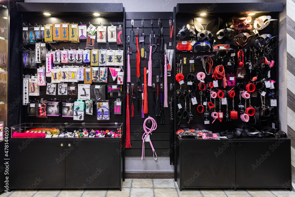 Орыс анасы мен баласы порно без регистрации Рома мен Света арасындағы жыныстық қатынас