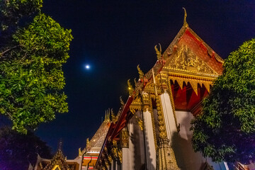 Wall Mural - The great temple of Wat Pho by night, Bangkok, Thailand