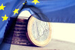 Leinwandbild Motiv Euro Münzen und Flagge der Europäischen Union EU