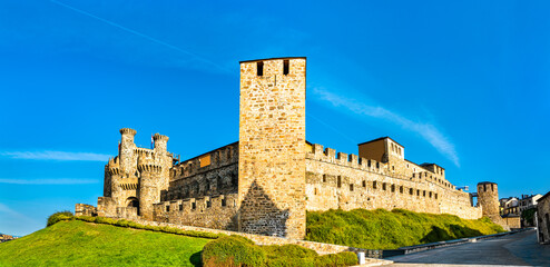 Wall Mural - Templar Castle in Ponferrada - Castile and Leon, Spain