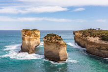 Australia, Victoria, View Of Collapsed Island Archway In Port Campbell National Park