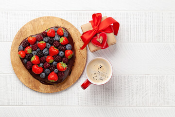 Poster - Heart shaped sweet cake with berries