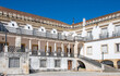 Universität von Coimbra.  Palast mit doppelstöckigen Kreuzgang,  Portugal