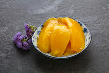 Sweet Canned Tropical Fruit Mango