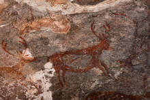 Bhimbetka Rock Shelters, Raisen, Madhya Pradesh, India. Declared A UNESCO World Heritage Site In 2003, The Shelters Contain Ancient Rock Art From The Upper Paleolithic To Medieval Times.