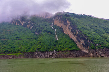 Wall Mural - Landscape along the banks of the Yangtze River in China