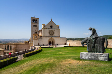 Wall Mural - Basilica of Saint Francis of Assisi (upper Basilica), one of the most important tourist destinations in Italy and UNESCO World Heritage Site