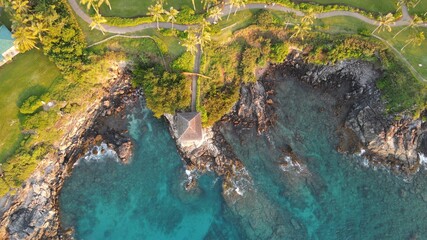 Wall Mural - Small house overlooking the cliffs at Kapalua bay, Maui 2