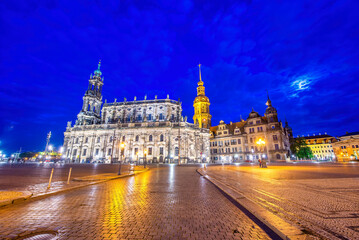 Sticker - DRESDEN, GERMANY - JULY 15, 2016: Tourists enjoy night life in the central city square.