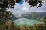Fototapeta Nowy Jork - Mirador de la Laguna de Chicabal, Lago de cráter volcánico - Volcán Chicabal, Quetzaltenango, Guatemala