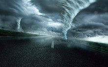  Dramatischer Sturm  - Tornado 