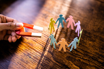 job recruitment and lead attraction