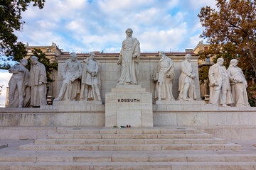 Wall Mural - Kossuth Memorial near the Hungarian Parliament in Budapest, Hungary