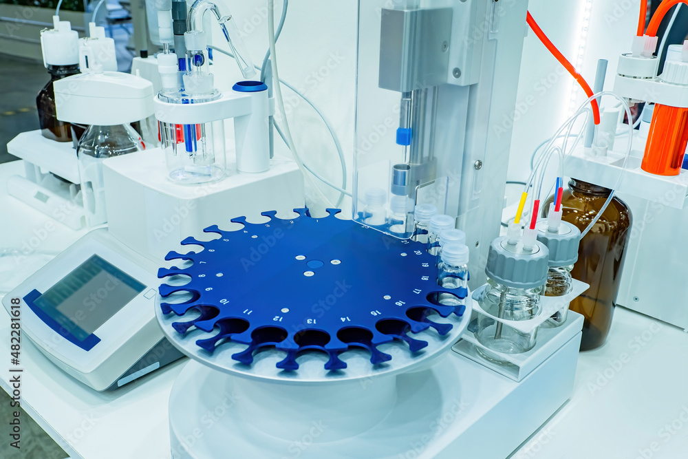 Lab Titrator Automatic titrator device. Titrator for dosing chemical. Analysis ...