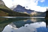 Fototapeta Do przedpokoju - Emerald Lake is located in Yoho National Park, British Columbia, Canada. Yoho National Park is one of the 4 contiguous National Parks in the heart of Canada's Rocky Mountains.
