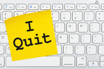 Wall Mural - I quit message on a keyboard with a sticky note