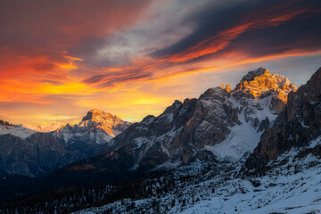 Wall Mural - beautiful winter sunset in the mountains