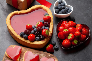 Poster - Heart shaped sweet cake with berries