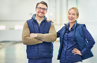 Aufkleber - We make this warehouse tick. Portrait of two floor managers working in a large warehouse.