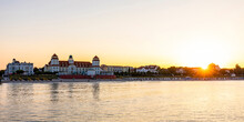 Germany, Mecklenburg-Vorpommern, Binz, Coastline Of Rugen Island At Sunset With Kurhaus Binz In Background