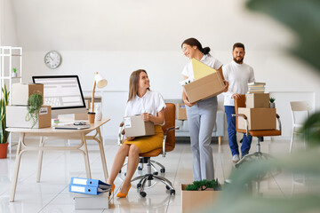 Sticker - Business people packing things in office on moving day