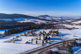 Fototapeta  - Beskid Niski, zimowy krajobraz w miejscowości Klimkówka, Gorlice