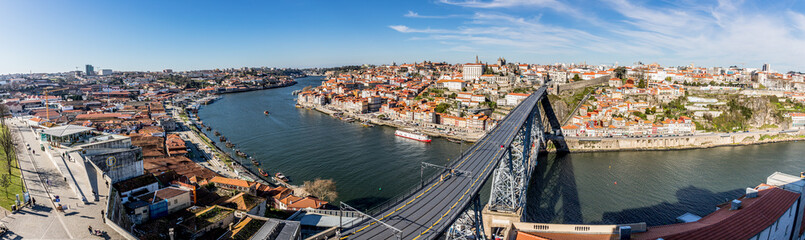 Canvas Print - Panorama de Porto depuis le belvédère de Serra do Pilar