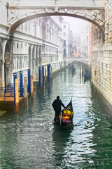 Canvas Print - Romantic Venetian canals. Old Venice. Gondolas and Bridge of sights. Italy travel and landmarks