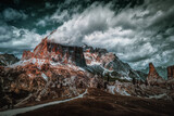 Fototapeta Góry - Dramatische Wolken in den Dolomiten