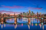 Fototapeta Londyn - Frankfurt Skyline at night