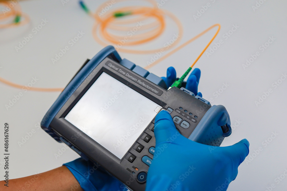 Optical Fiber Testing Professional testing of fiber optic connections OTDR meter. Measurement ...