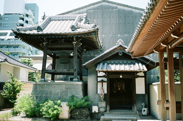 Poster - A beautiful traditional Japanese temple shrine in Kukuoka