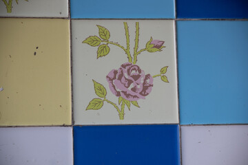 background, table
Flower pattern is a device for sitting and talking in general.